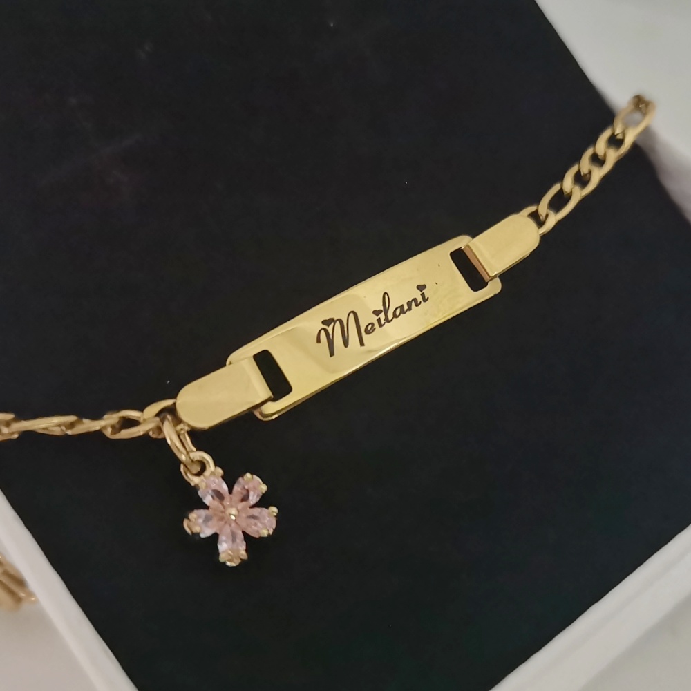 LeeChee Flower Zircon Small Pe - Engraved Name Necklace 리뷰 및 가격