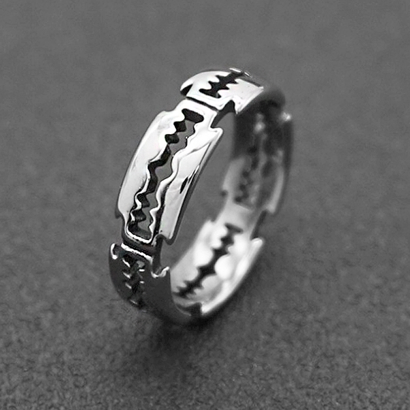 Charm Stainless Steel Hip Hop  - Gothic Skull Ring 리뷰 및 가격